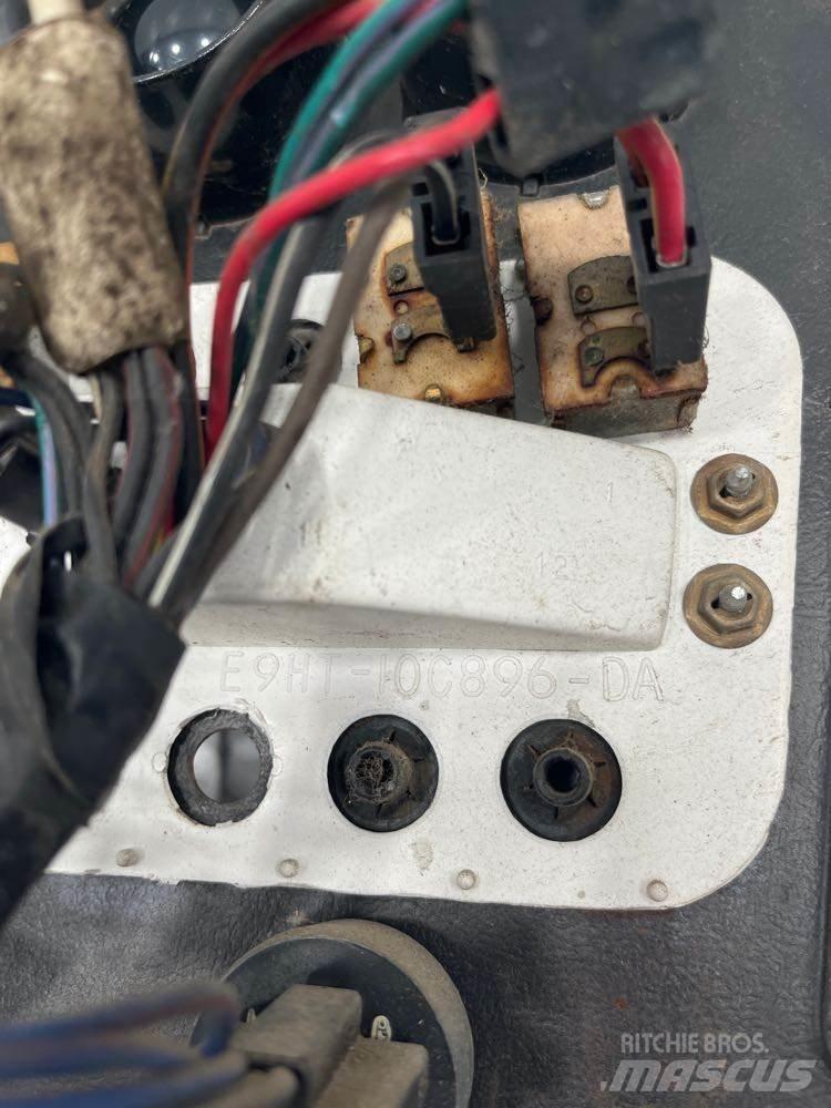 Ford L9000 Ostale kargo komponente