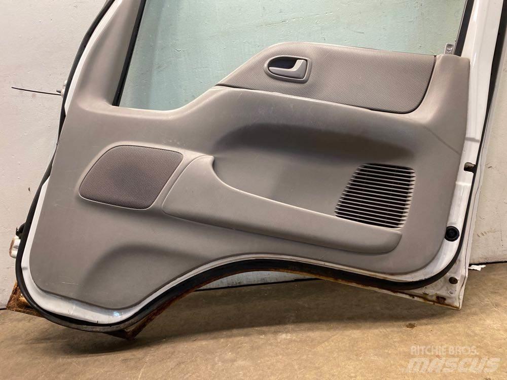 Ford LCF Ostale kargo komponente