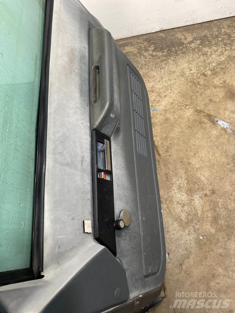 GMC C7500 Ostale kargo komponente