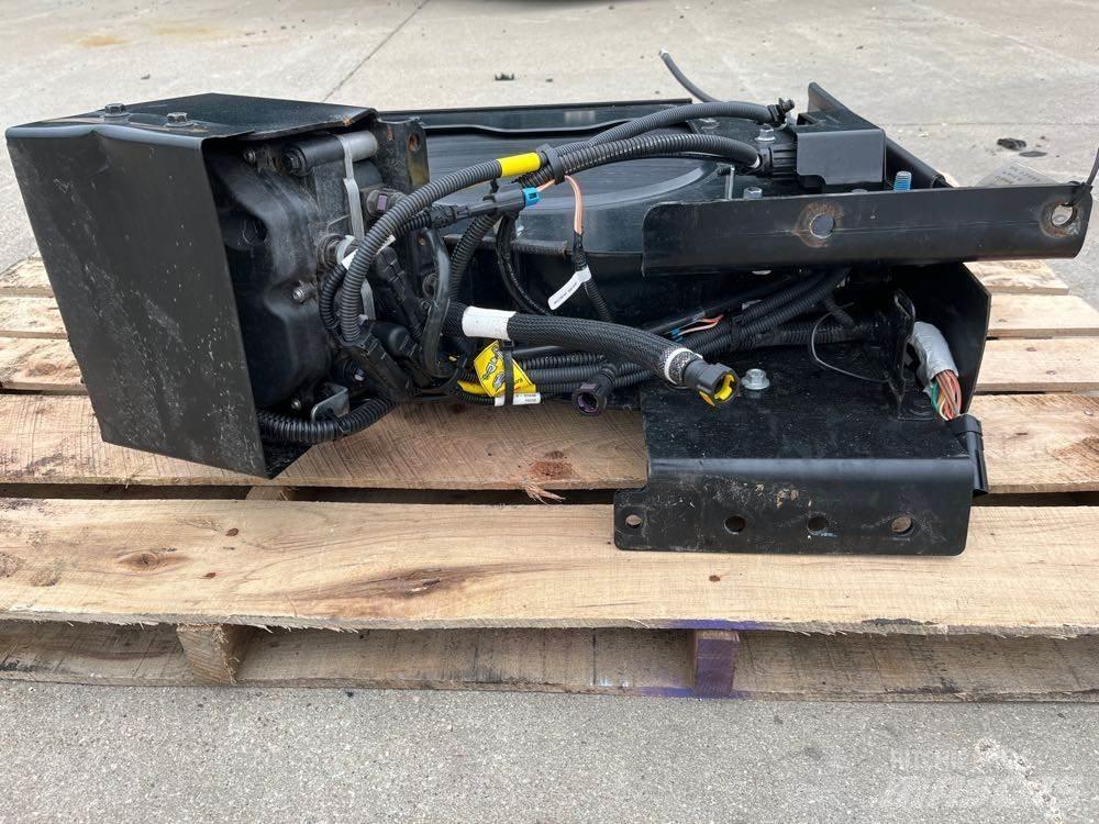 Mack  Ostale kargo komponente