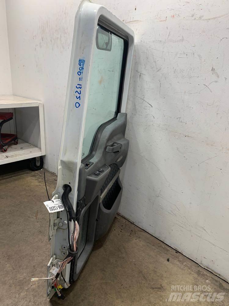 Mack CXU Ostale kargo komponente