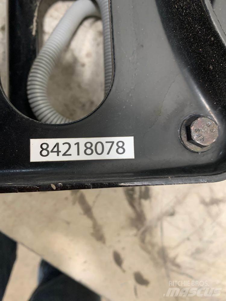 Mack CXU Ostale kargo komponente