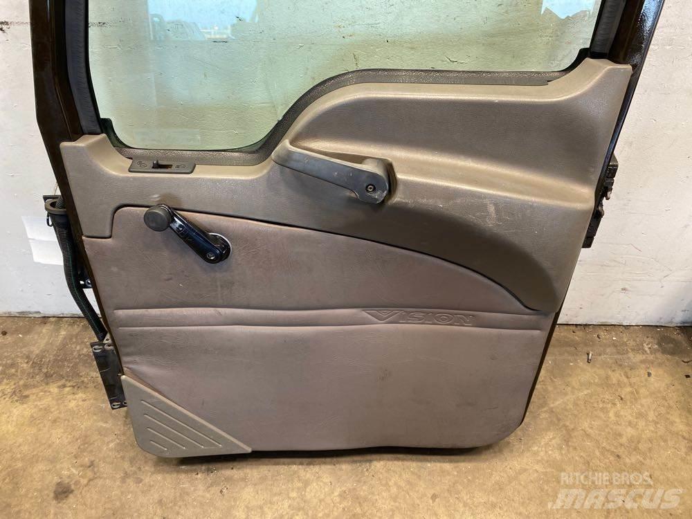 Mack CXU Ostale kargo komponente