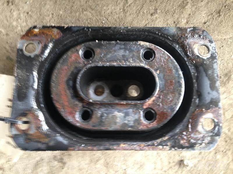 Mack MP8 Ostale kargo komponente