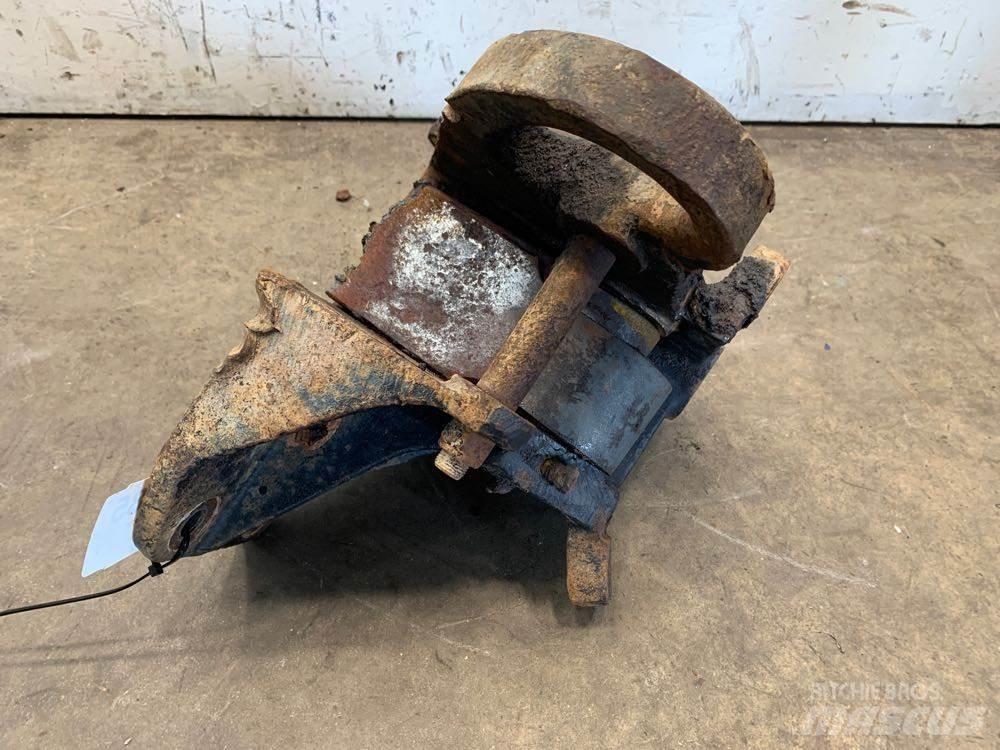 Mack RD680 Ostale kargo komponente