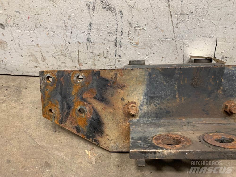 Mack RD680 Ostale kargo komponente