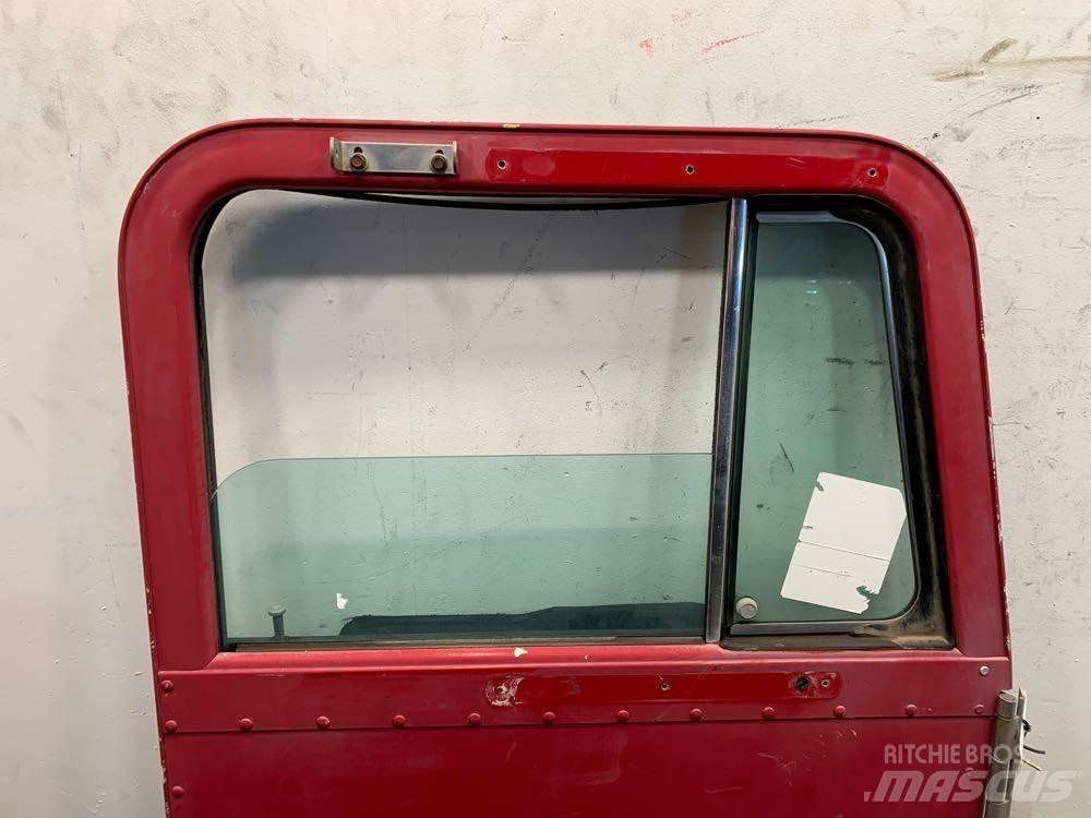 Peterbilt  Ostale kargo komponente