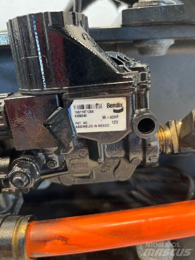Peterbilt  Ostale kargo komponente