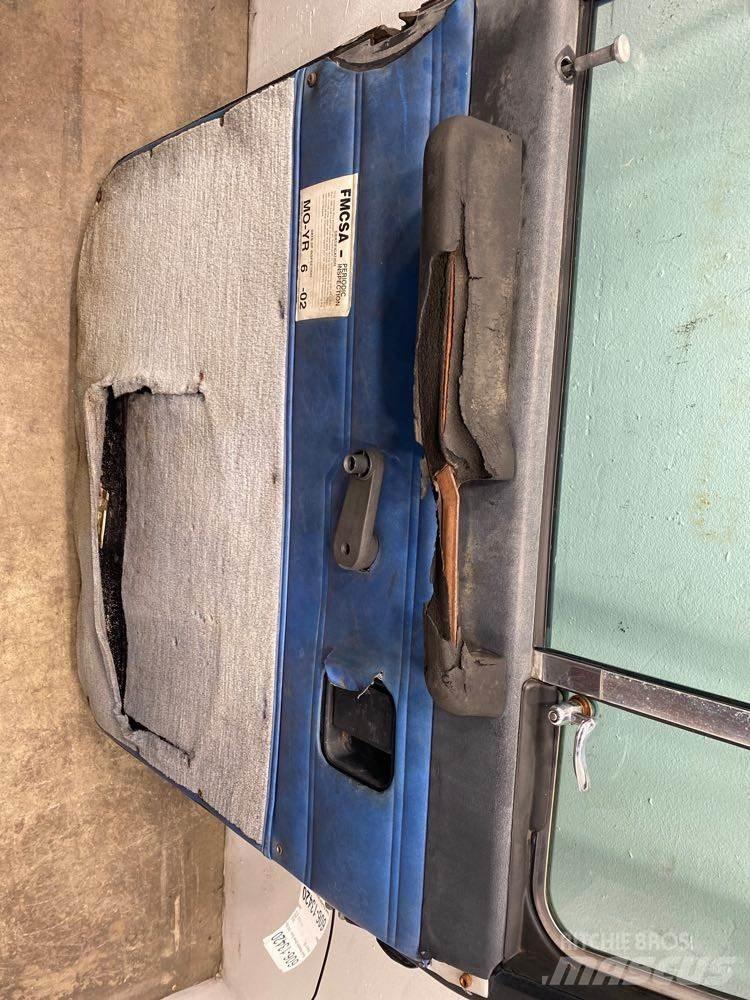 Peterbilt  Ostale kargo komponente
