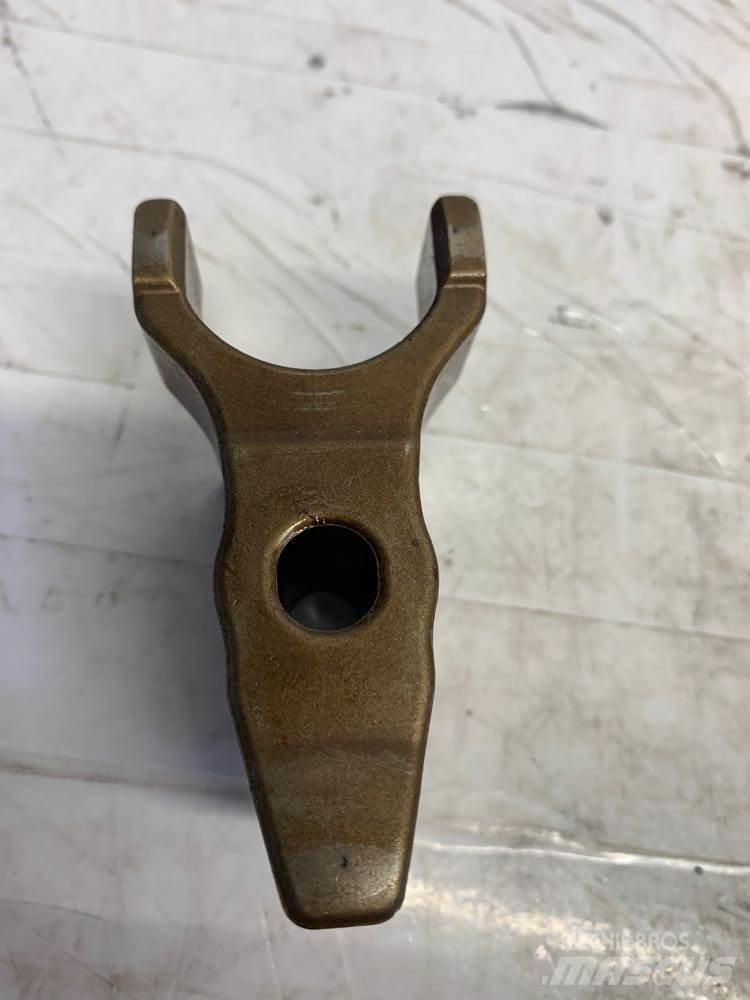 Volvo D13F Ostale kargo komponente