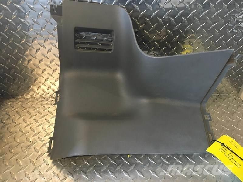 Volvo VNL Ostale kargo komponente