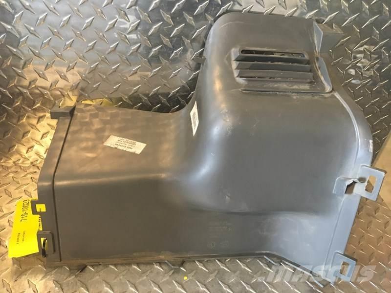 Volvo VNL Ostale kargo komponente