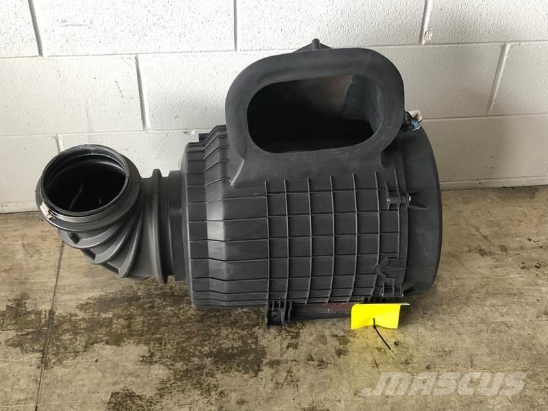 Volvo VNL Ostale kargo komponente