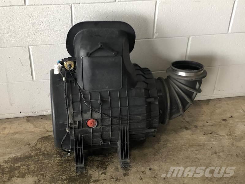 Volvo VNL Ostale kargo komponente