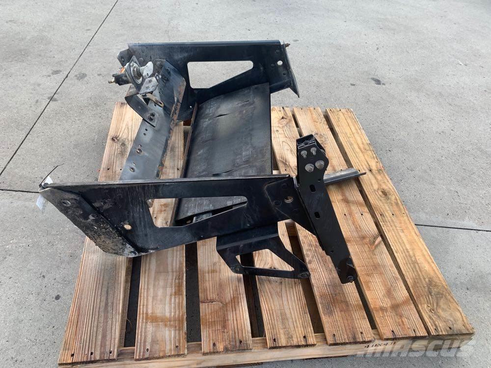 Volvo VNL Ostale kargo komponente