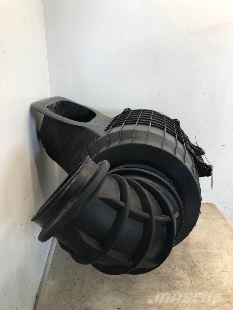 Volvo VNL Ostale kargo komponente