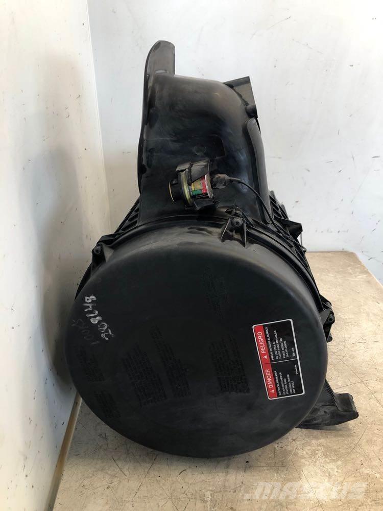 Volvo VNL Ostale kargo komponente