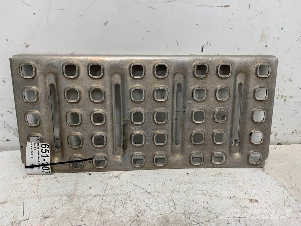 Volvo VNL Ostale kargo komponente