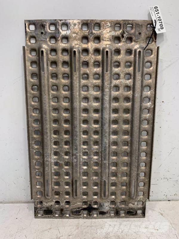 Volvo VNL Ostale kargo komponente