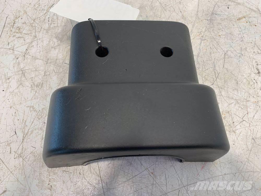 Volvo VNL Ostale kargo komponente