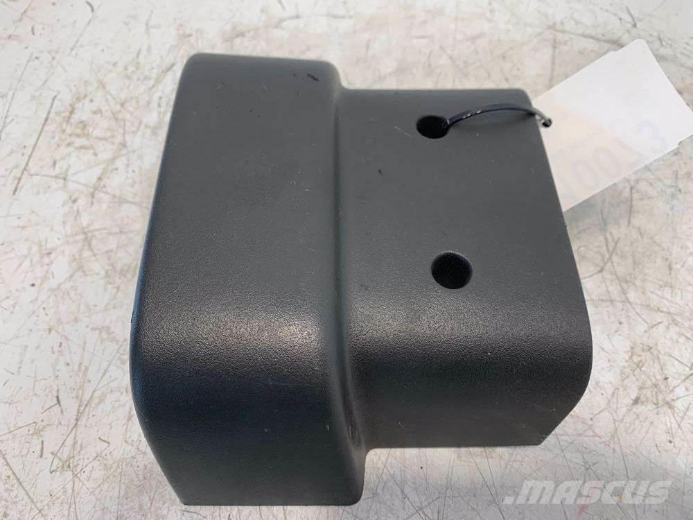 Volvo VNL Ostale kargo komponente