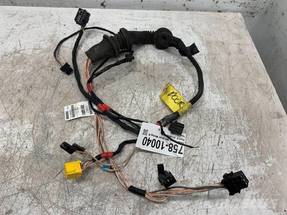 Volvo VNL Ostale kargo komponente