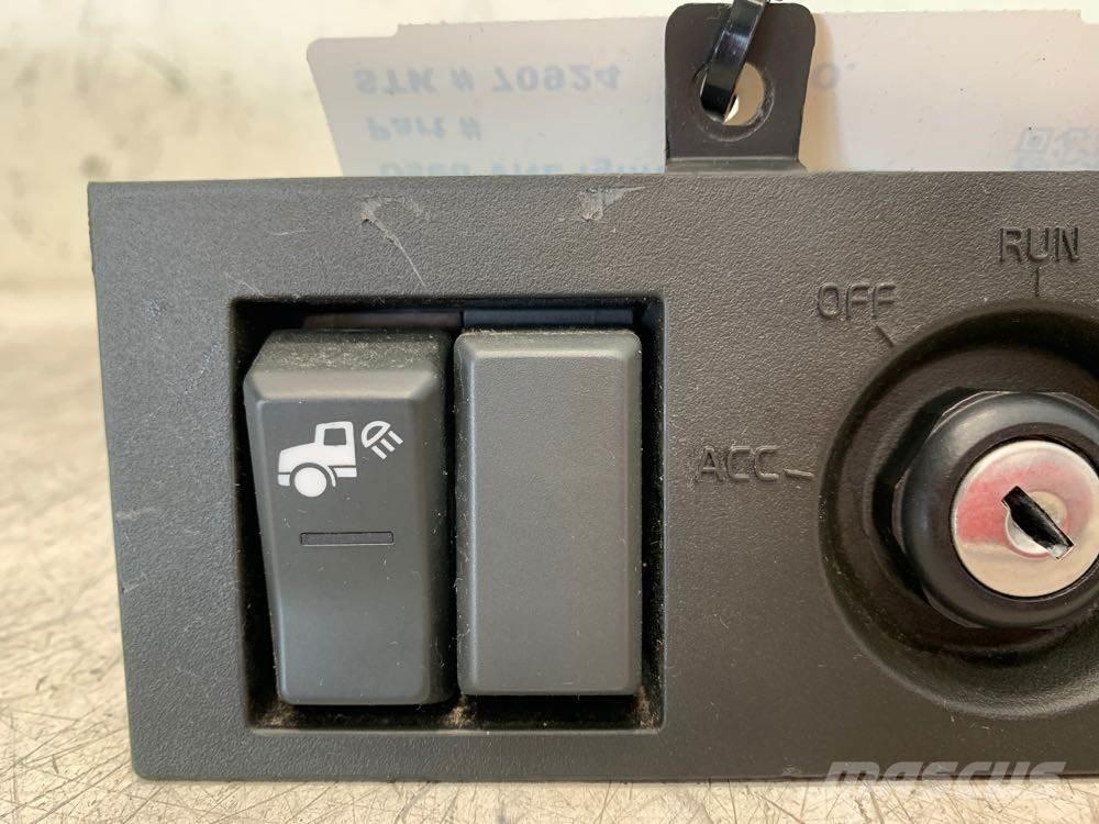 Volvo VNL Ostale kargo komponente