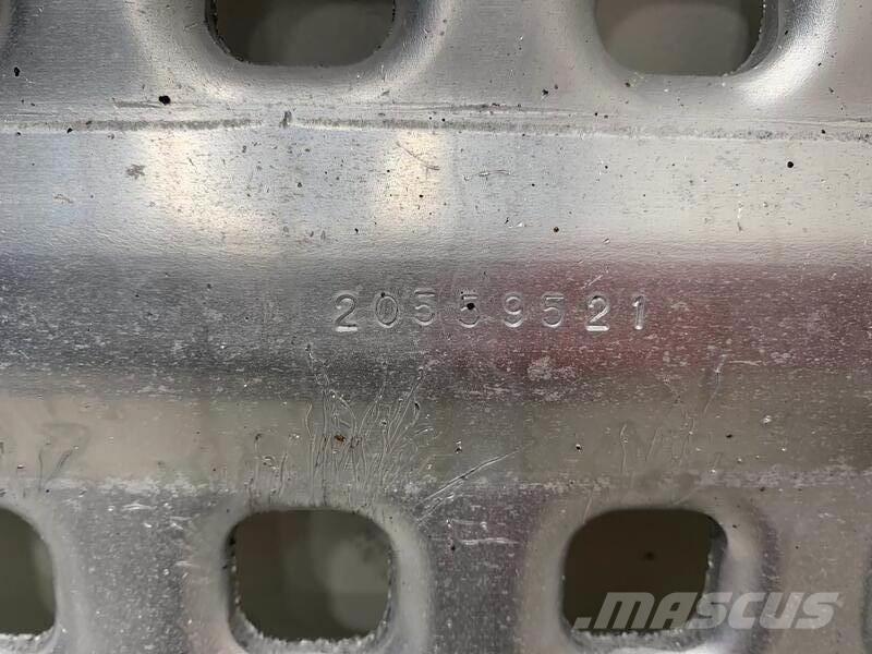 Volvo VNL Ostale kargo komponente