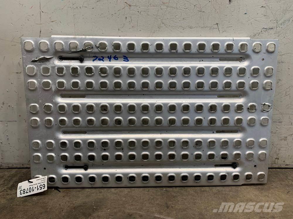 Volvo VNL Ostale kargo komponente