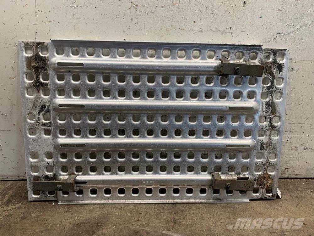 Volvo VNL Ostale kargo komponente