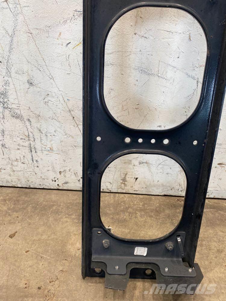 Volvo VNL Ostale kargo komponente