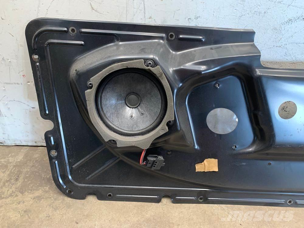 Volvo VNL Ostale kargo komponente