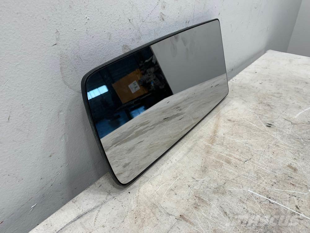 Volvo VNL Ostale kargo komponente