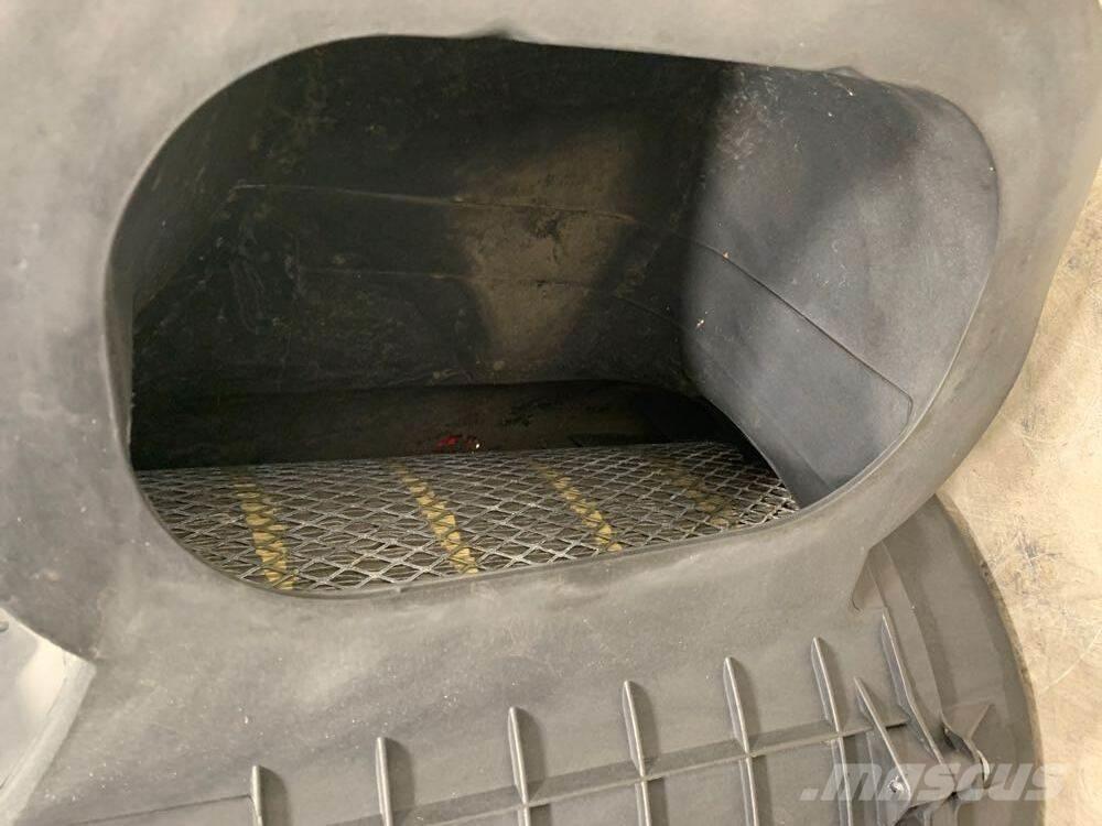 Volvo VNL Ostale kargo komponente