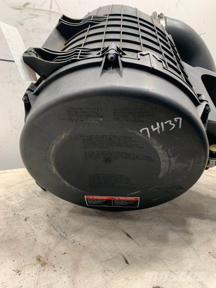 Volvo VNL Ostale kargo komponente