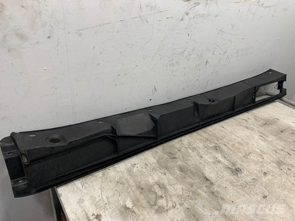 Volvo VNL Ostale kargo komponente