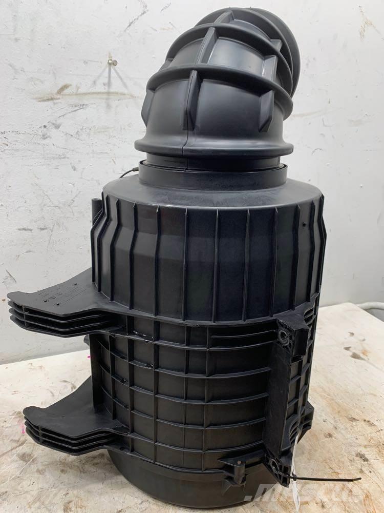 Volvo VNL Ostale kargo komponente