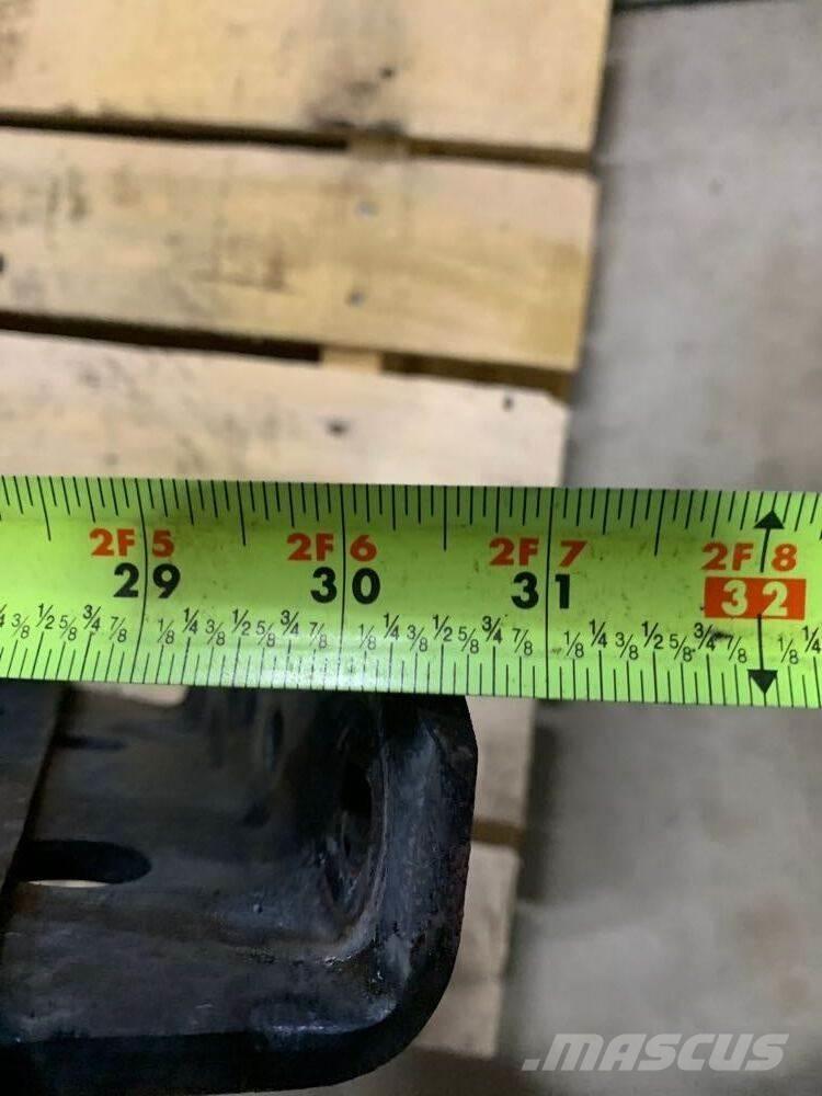 Volvo VNL Ostale kargo komponente