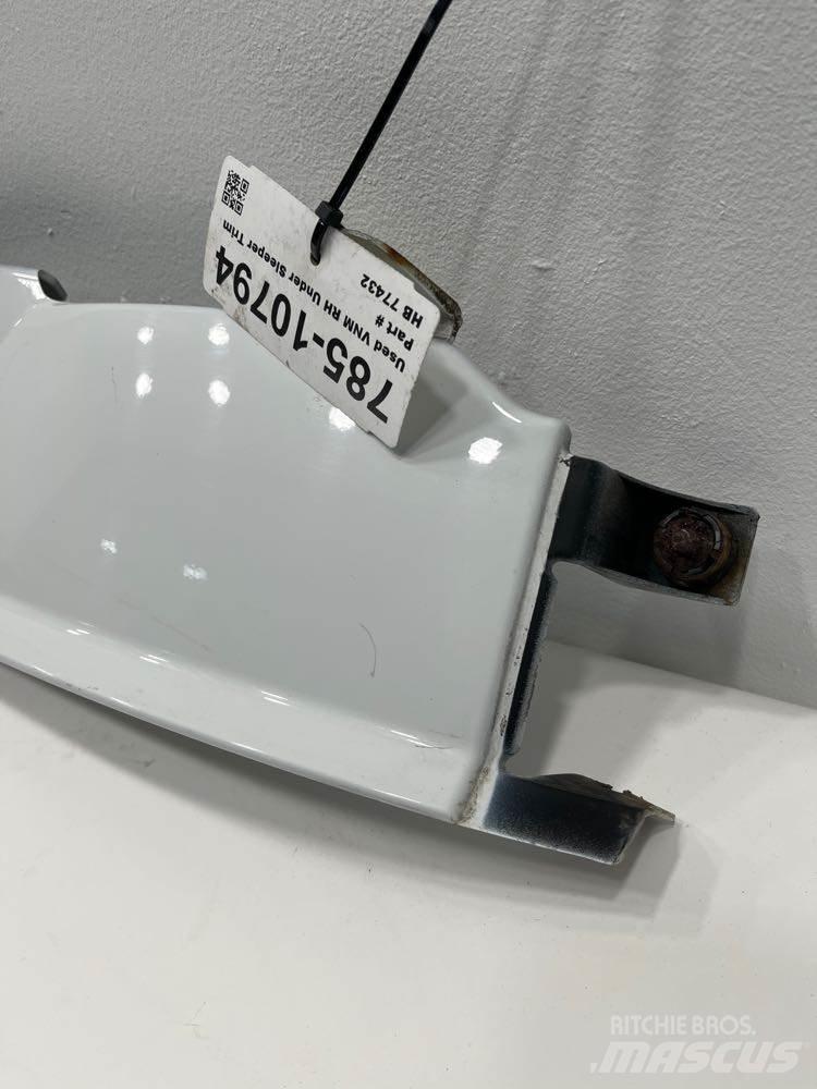 Volvo VNM Kabine i unutrašnjost
