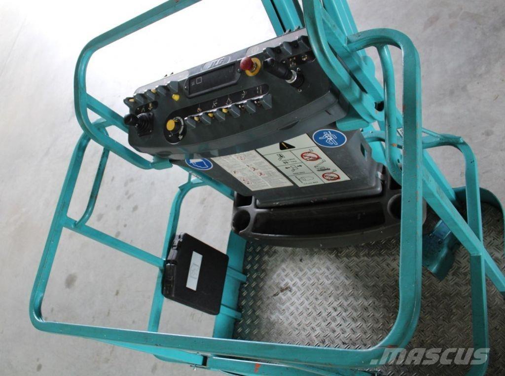 JLG E 300 AJP Zglobne podizne platforme