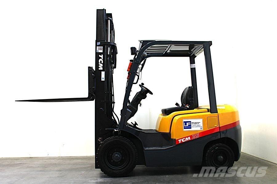 TCM FD 25 T 3 Dizelski viljuškari