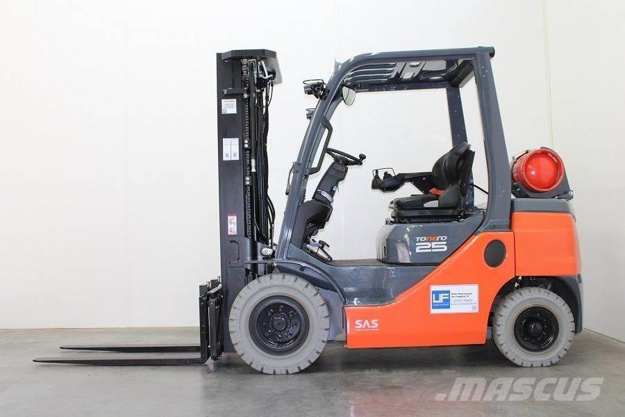 Toyota 02-8FGF25 Plinski viljuškari