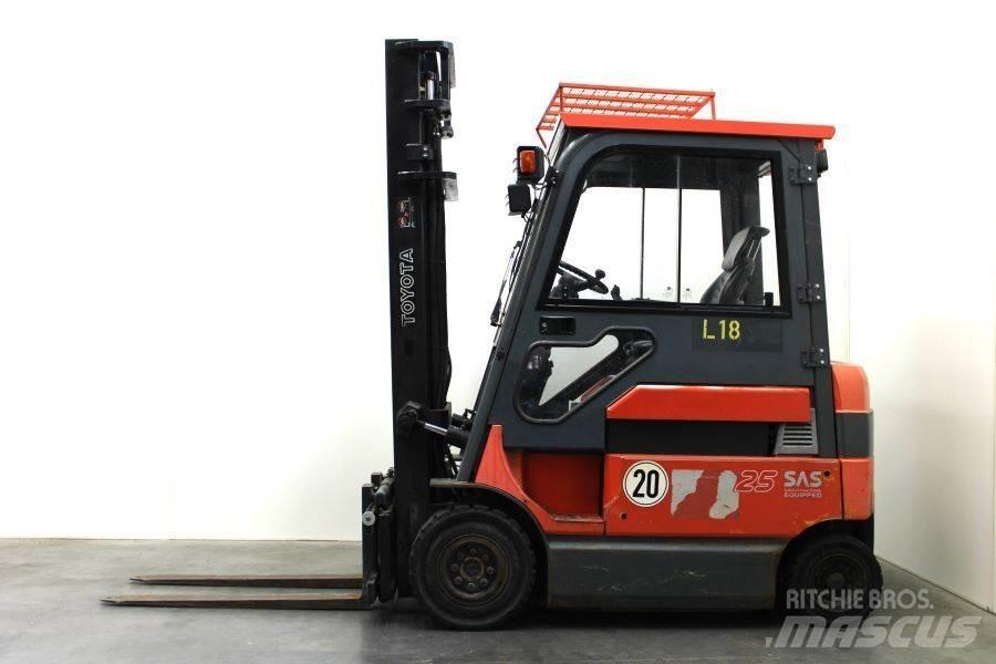 Toyota 7FBM25 Električni viljuškari