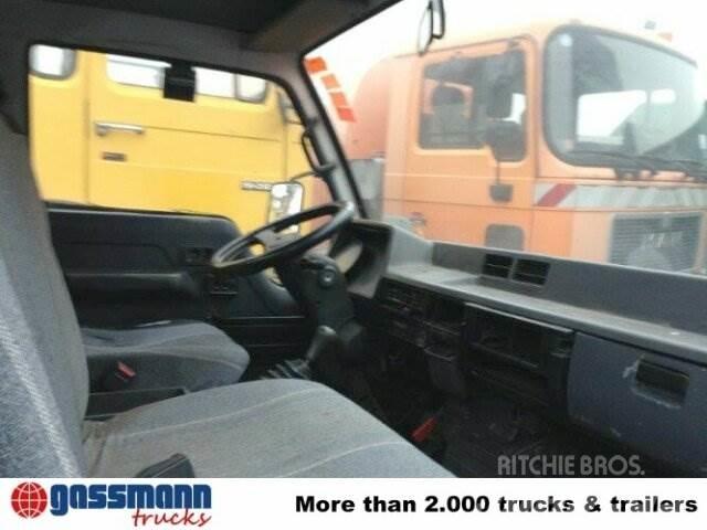 Mitsubishi Canter 4x2 Kamioni za podizanje kablova
