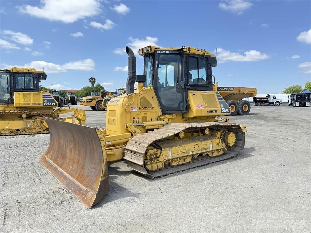 Komatsu D51PXi-24 Buldožeri guseničari