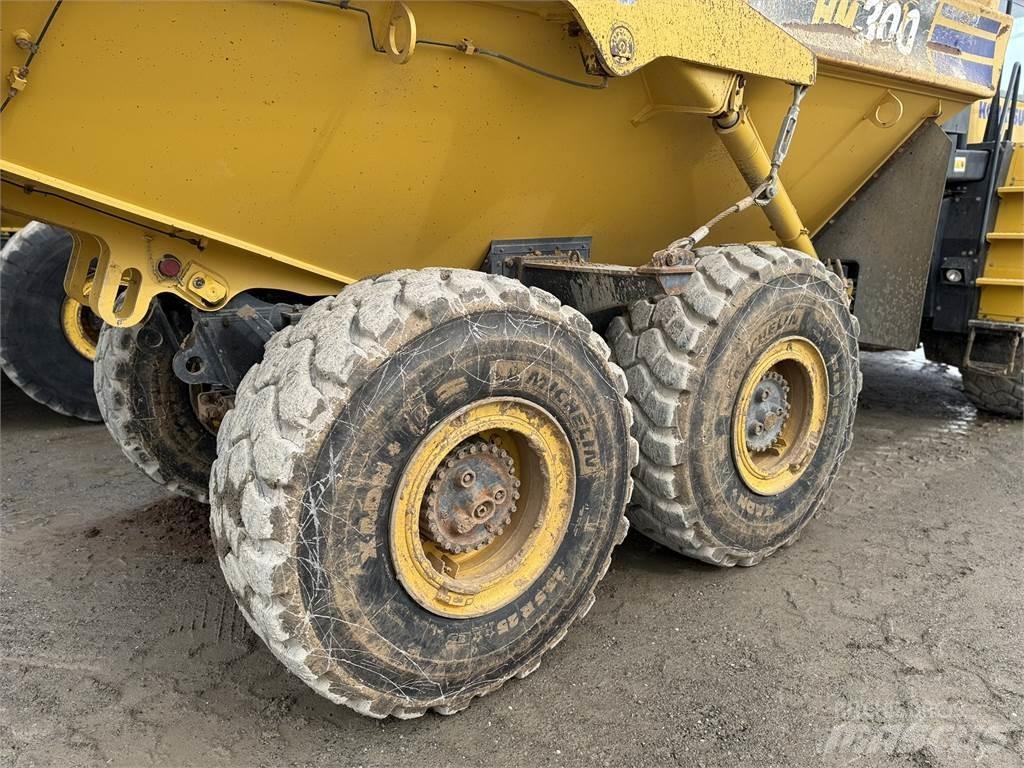 Komatsu HM300-5 Zglobni damperi