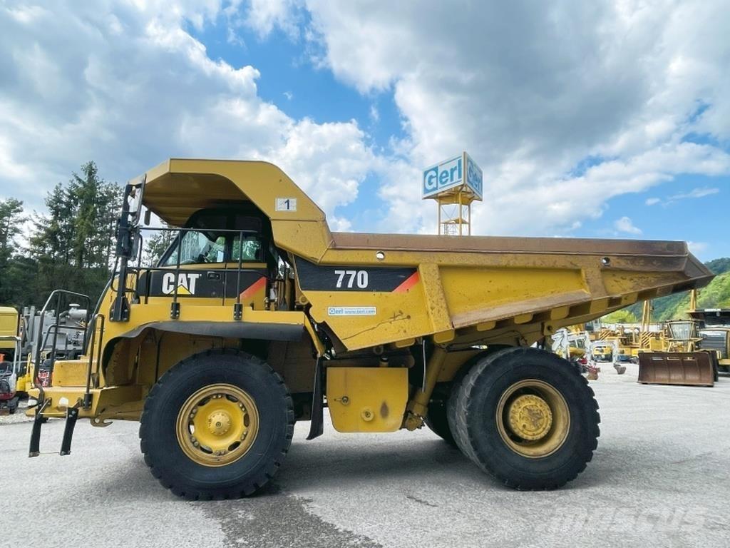 CAT 770 Zglobni damperi
