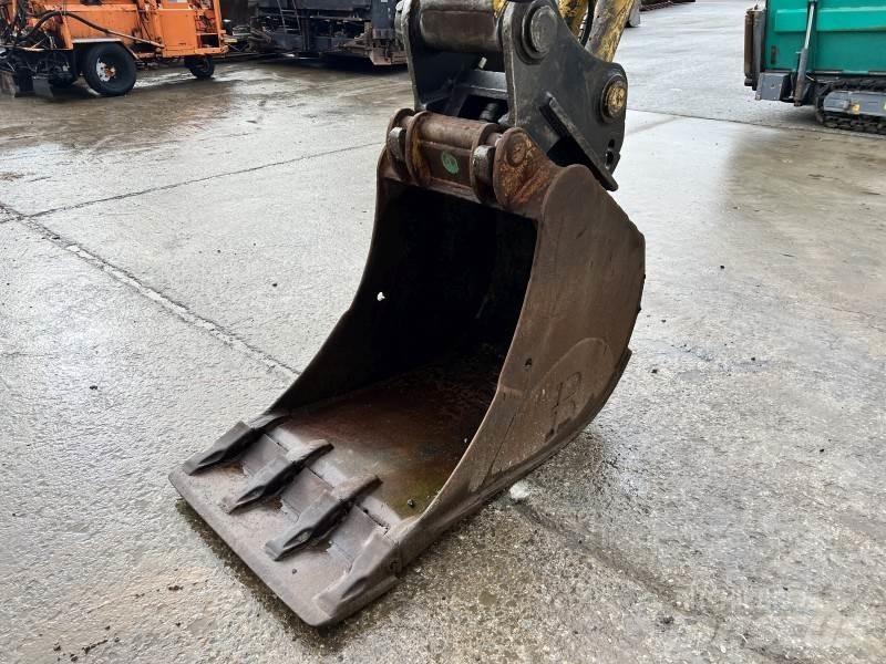 Komatsu PC 210-6K Bageri guseničari