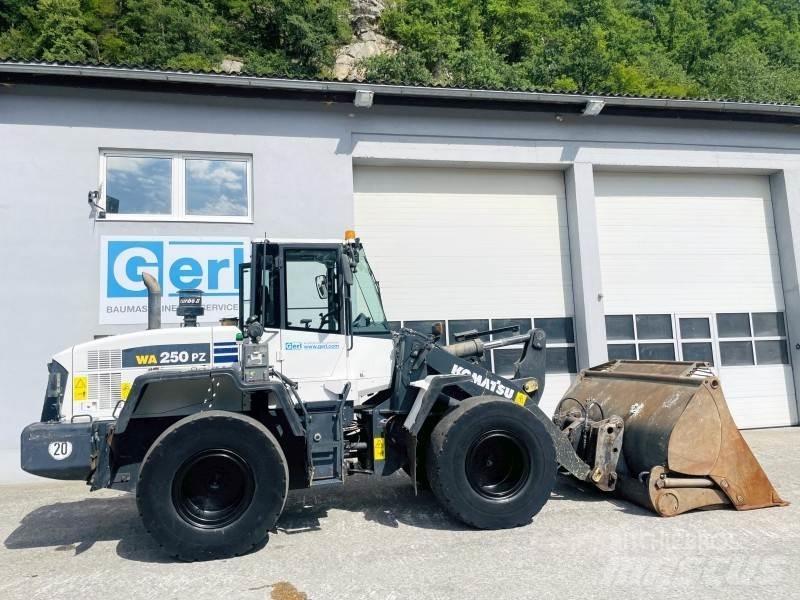 Komatsu WA250PZ-6 Utovarivači na točkove