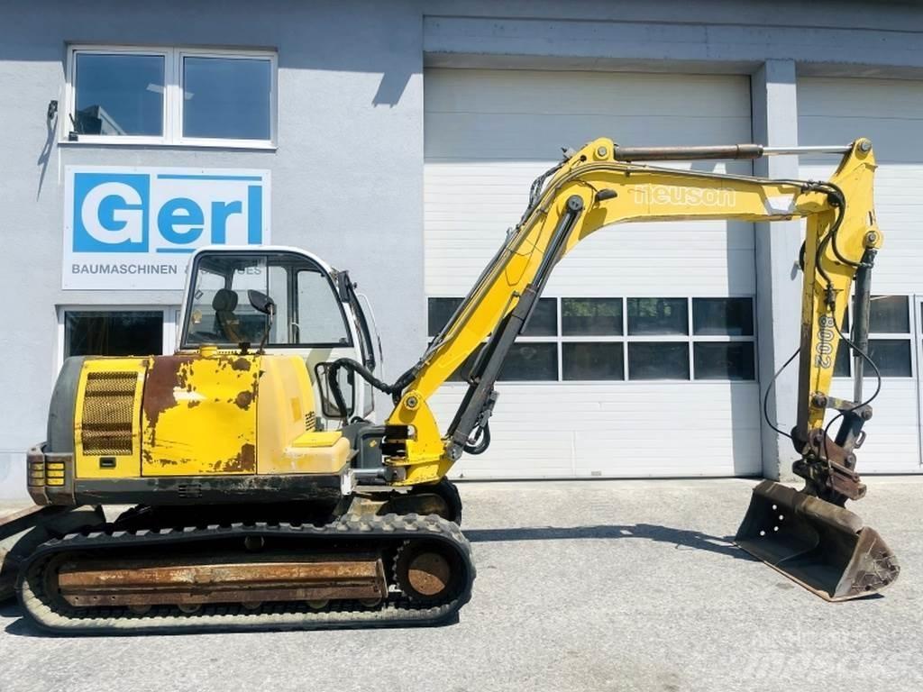 Neuson G8002 RDV Mini bageri < 7t